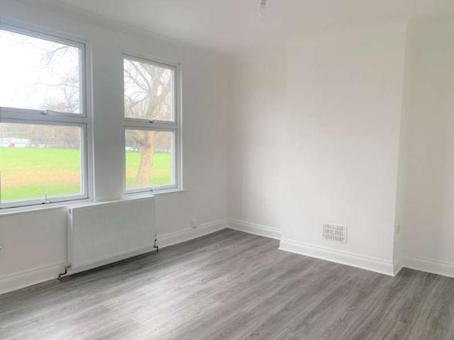 Maisonette for sale in Clapton, Lower Clapton