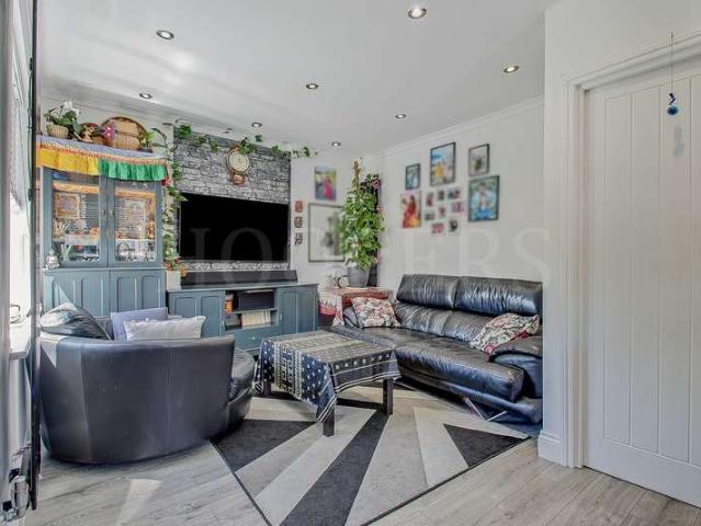 Maisonette for sale in Greater London