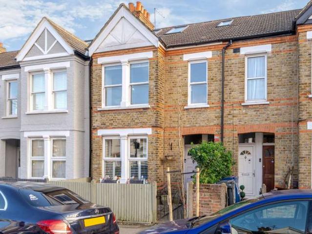 Maisonette for sale in London Borough of Ealing, Hanwell