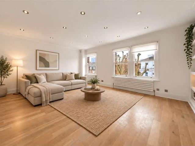 Maisonette for sale in Kensal Town, Greater London