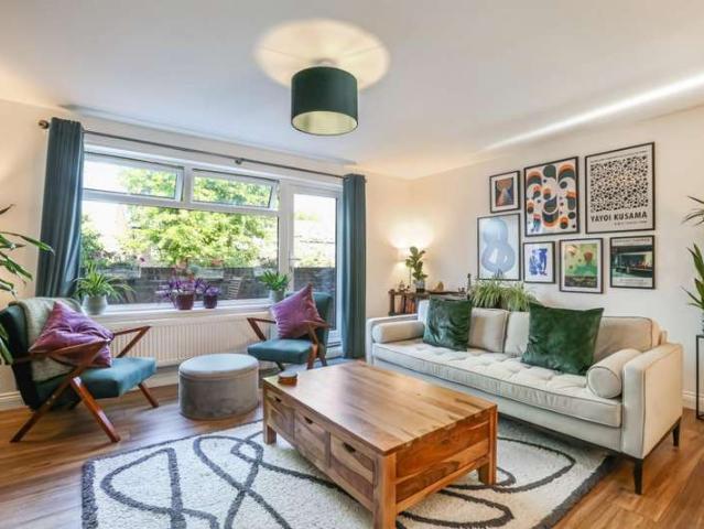 Maisonette for sale in London Borough of Lewisham, Greater London