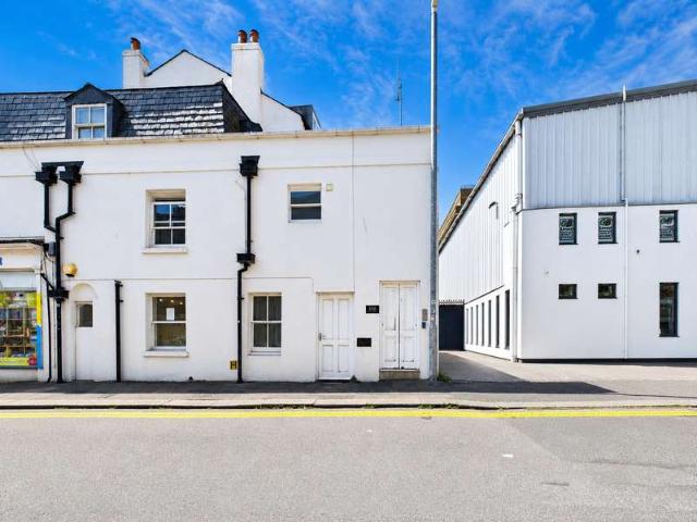 Maisonette for sale in Round Hill, Brighton & Hove