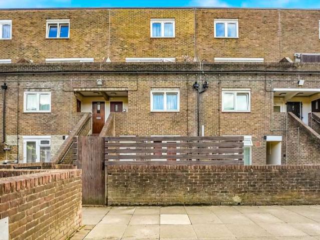 Maisonette for sale in Girdlestone Estate, Greater London