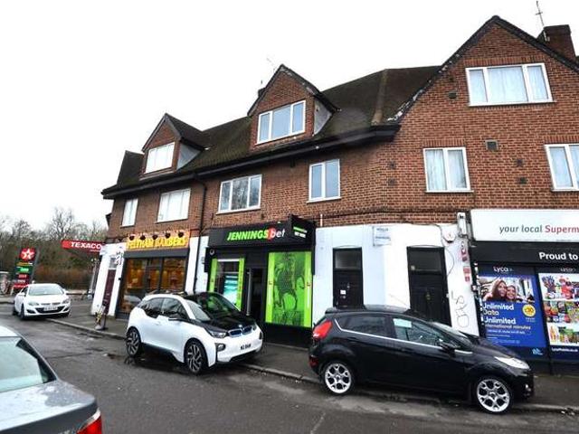 Maisonette for rent in London Borough of Hounslow, Greater London
