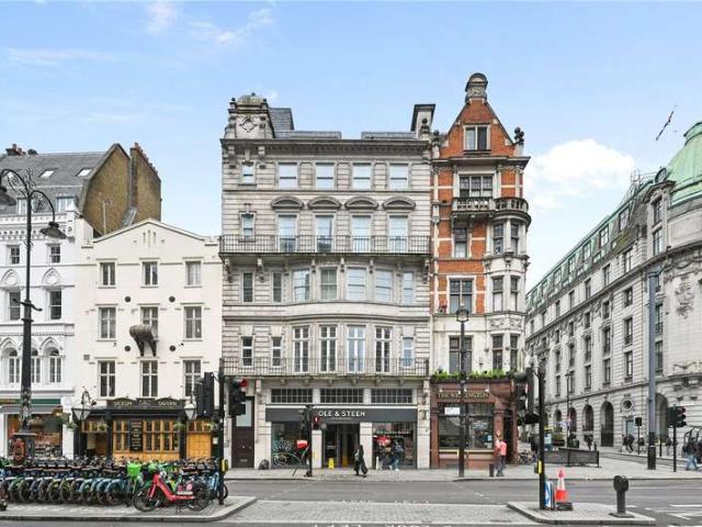 Maisonette for sale in St Clement Danes, Greater London