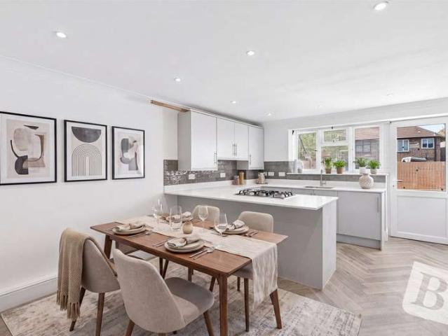 Maisonette for sale in Chadwell Heath, Greater London