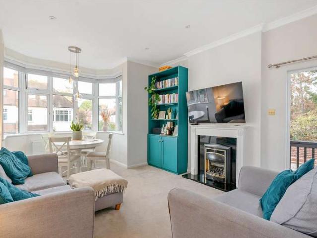 Maisonette for sale in Cottenham Park, Greater London