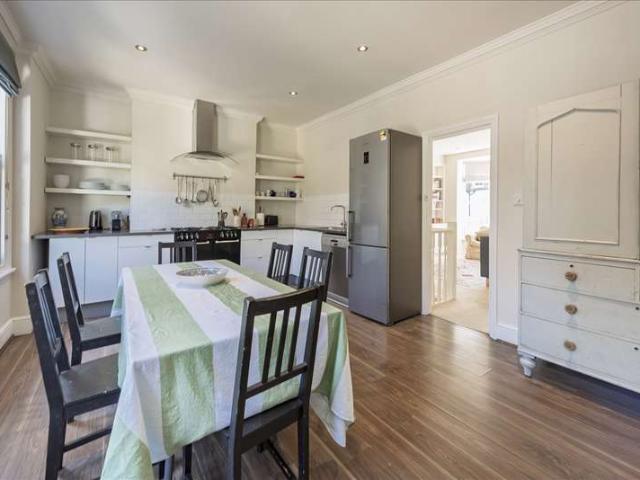 Maisonette for sale in London Borough of Hammersmith and Fulham, Greater London