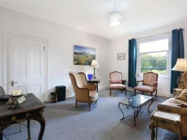 Maisonette for sale in Denmark Hill, Greater London