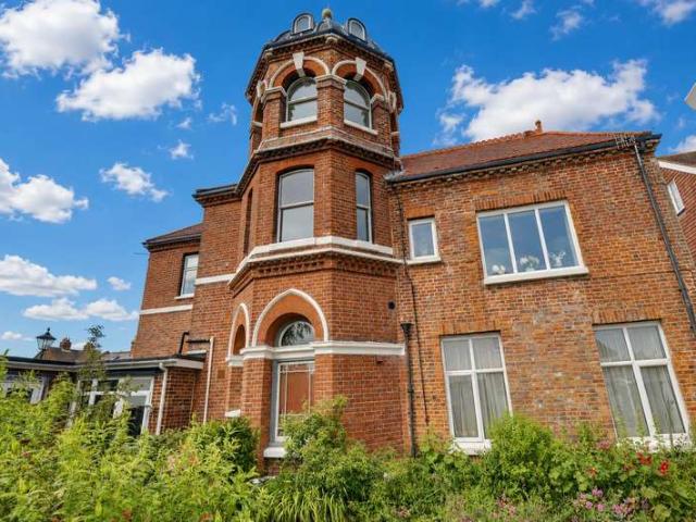 Maisonette for sale in Spring Vale, Hampshire