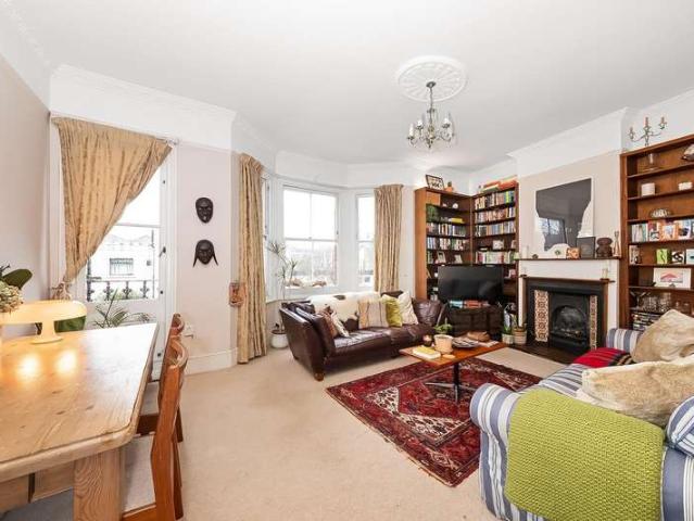 Maisonette for sale in West Norwood, Greater London