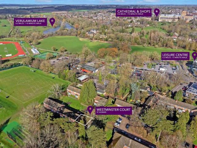 Maisonette for sale in St Albans, Five Acres