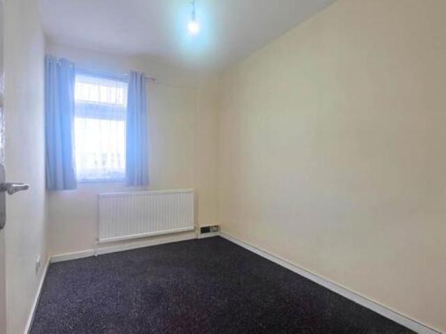 Maisonette for rent in Barkingside, Isle Of Man