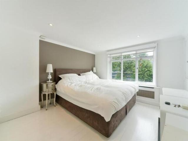 Maisonette for rent in Chelsea, Greater London