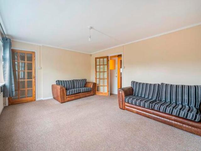 Maisonette for rent in Bedford