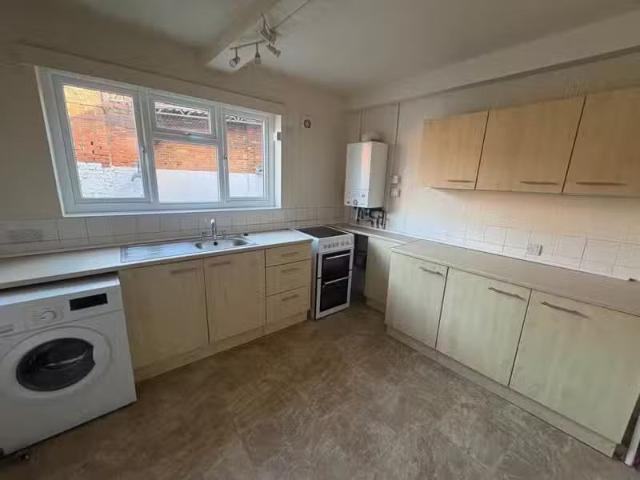House for rent in Hallcroft, Costhorpe
