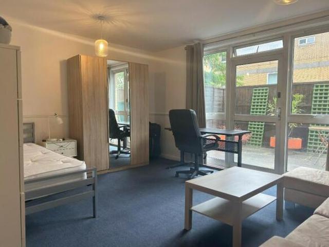 Maisonette for rent in Camden Town, Greater London