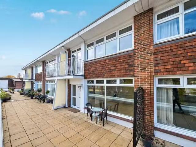 House for rent in Five Acres, Hertfordshire