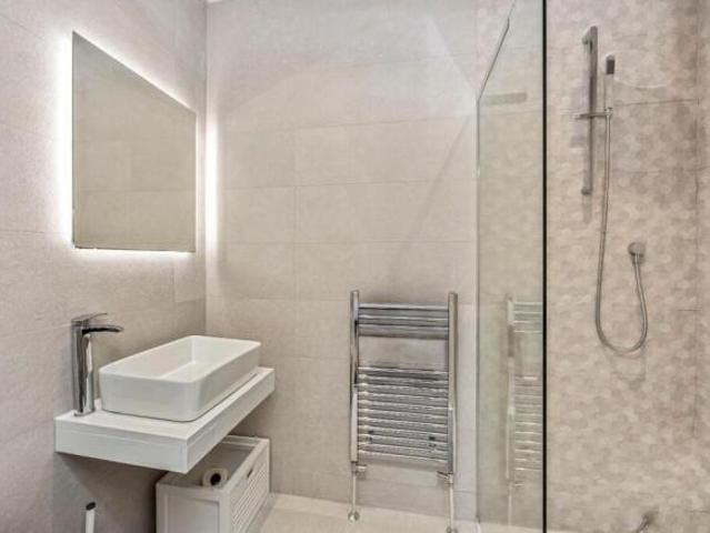 Maisonette for rent in Round Hill, Brighton & Hove