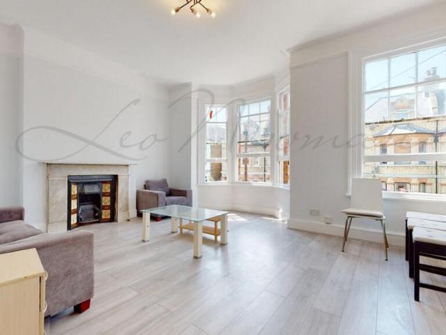 Duplex for rent in Wandsworth