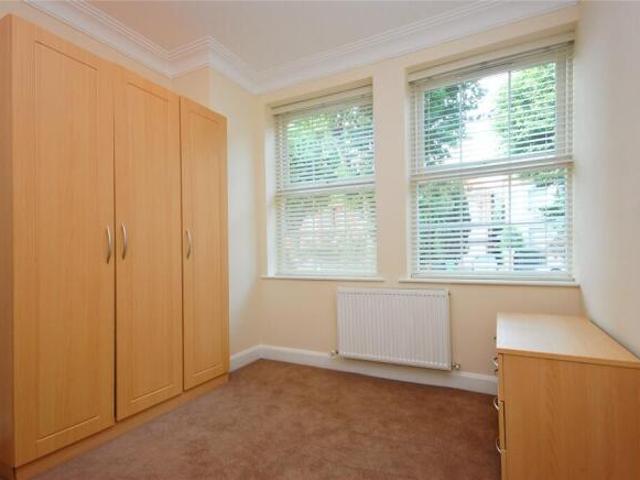 Maisonette for rent in Cat Hill