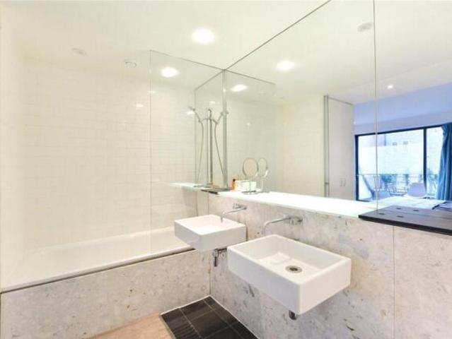 Maisonette for rent in Soho, Greater London