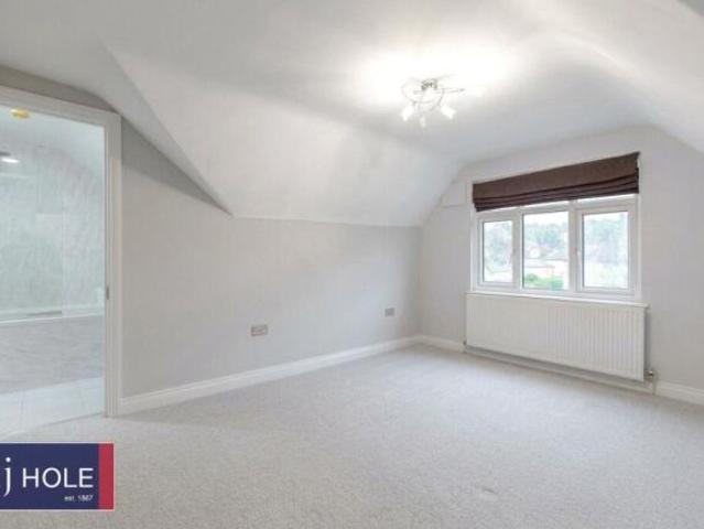 Maisonette for rent in Stoke Bishop, Bristol