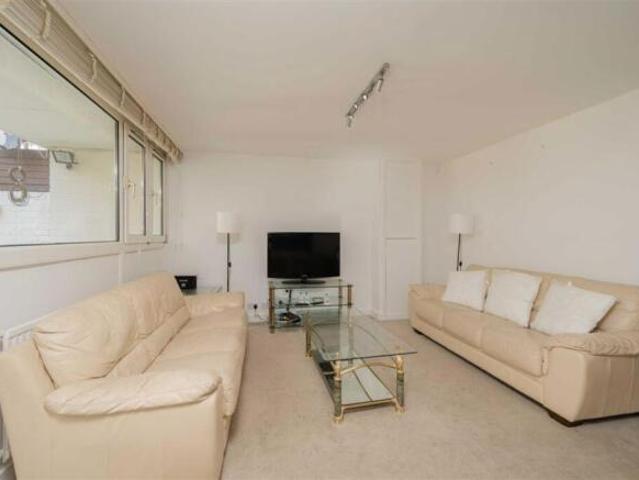 Maisonette for rent in South Kensington, Greater London