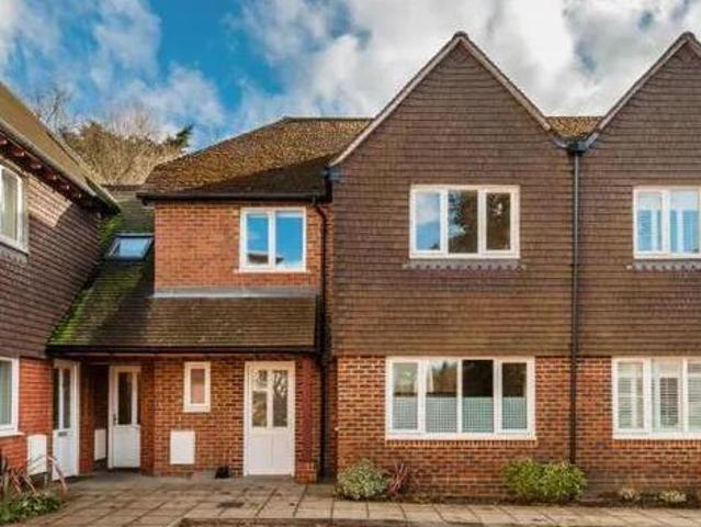 House for rent in Fole, Surrey