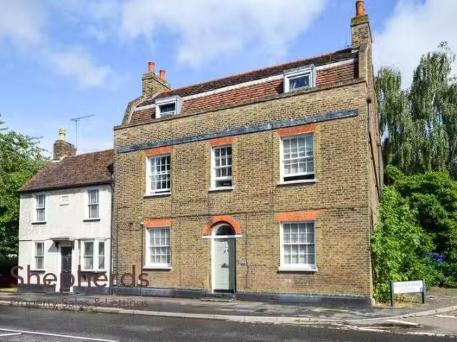 House for rent in Broxbourne, Hertfordshire