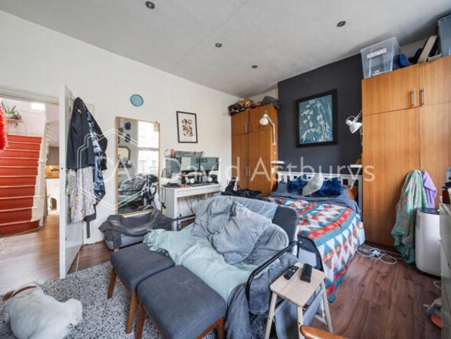 Maisonette for rent in Highbury, Greater London