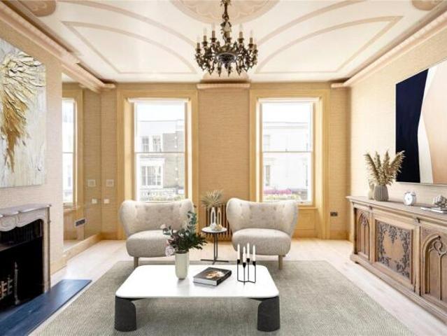 Maisonette for rent in Cat Hill