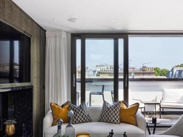 House for sale in Lyons, Greater London