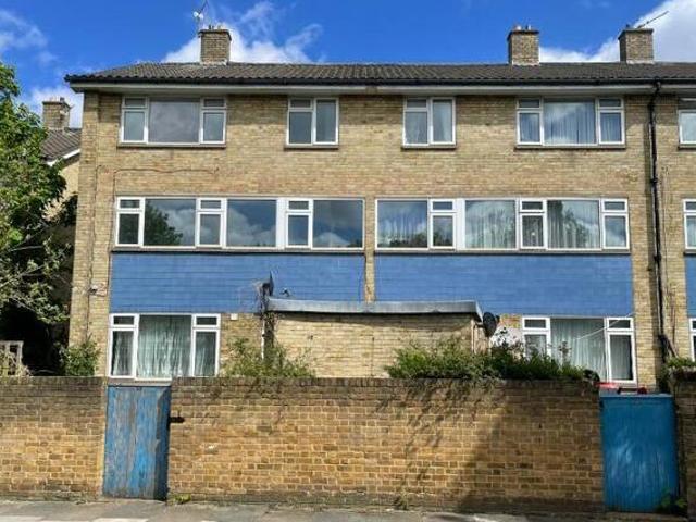 House for rent in Lyons, Greater London