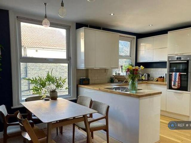 House for rent in Lyons, Greater London