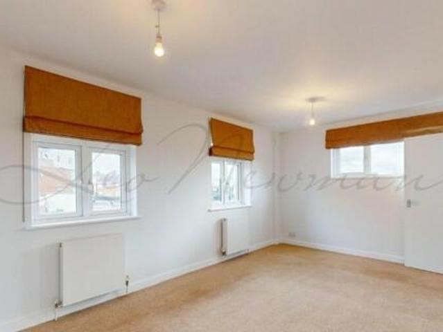 House for rent in Lyons, Greater London