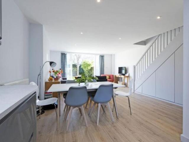 Maisonette for rent