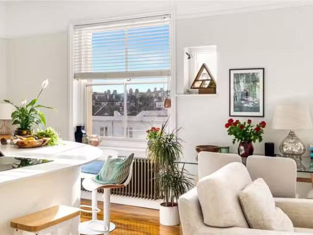 House for rent in Aldrington