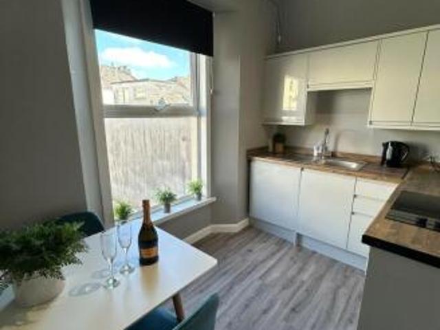 Maisonette for rent in Follaton, South Hams