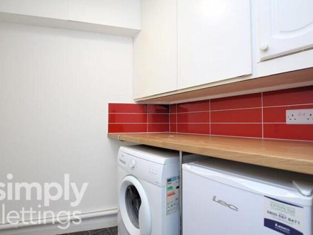 Maisonette for rent in Round Hill, Brighton & Hove