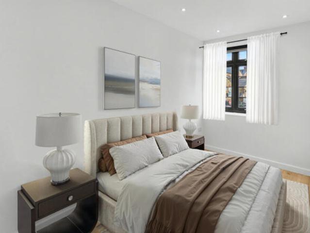 Maisonette for rent in Cat Hill, England