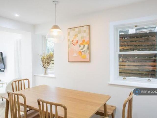 Maisonette for rent