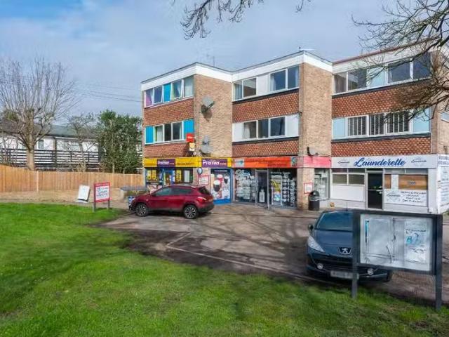 House for rent in Frogmore, Hart