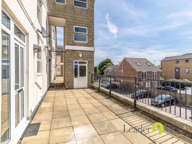 Maisonette for rent in Parkstone, Poole