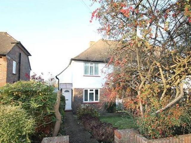 House for rent in Surrey