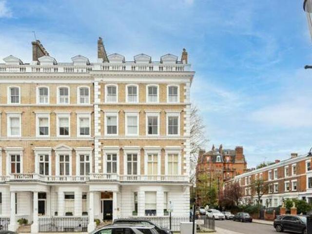 House for sale in Lyons, Greater London