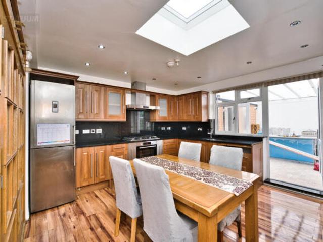 Maisonette for rent