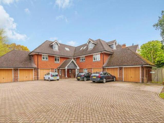 House for rent in Surrey