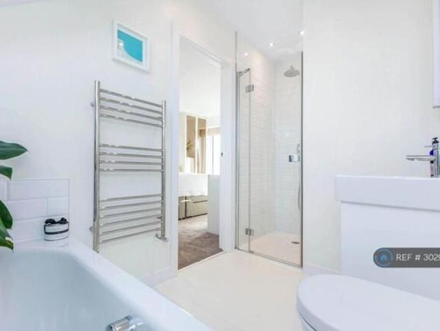 Maisonette for rent in Wandsworth, Greater London