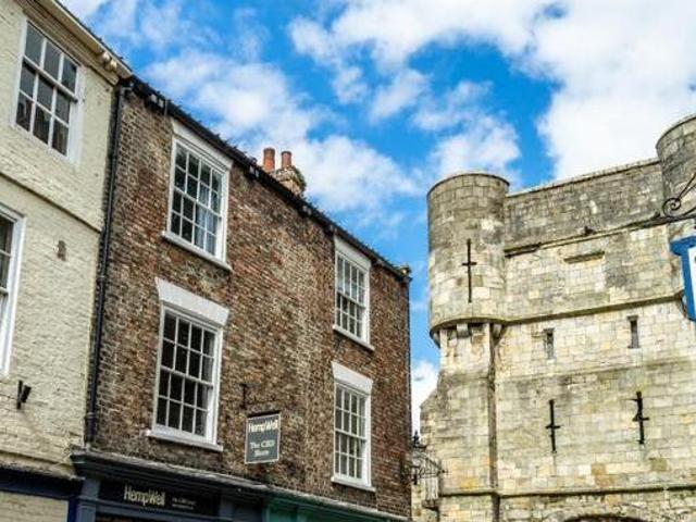 House for rent in High Field, York